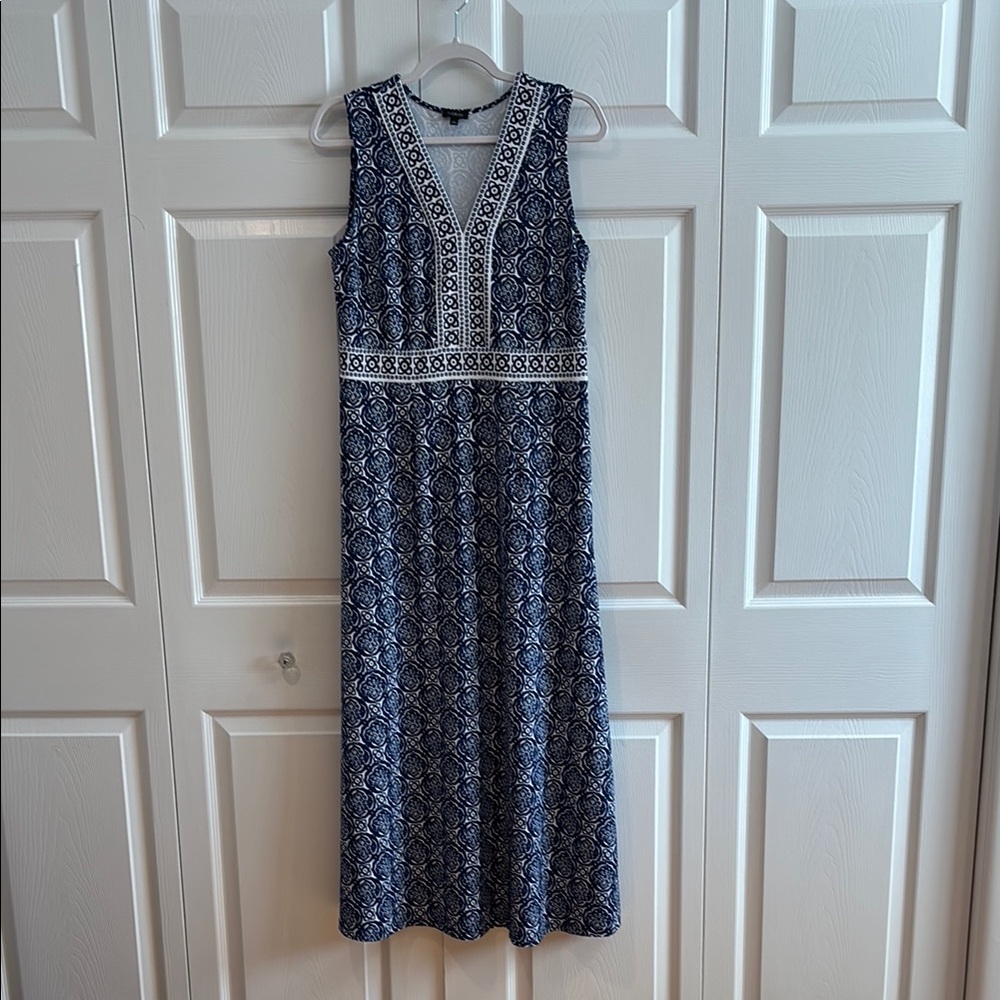 Talbots Navy and White Printed Sleeveless V-Neck Maxi Dress